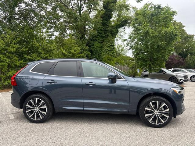2022 Volvo XC60 B5 Momentum