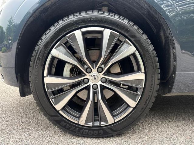 2022 Volvo XC60 B5 Momentum