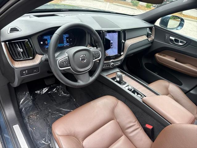 2022 Volvo XC60 B5 Momentum