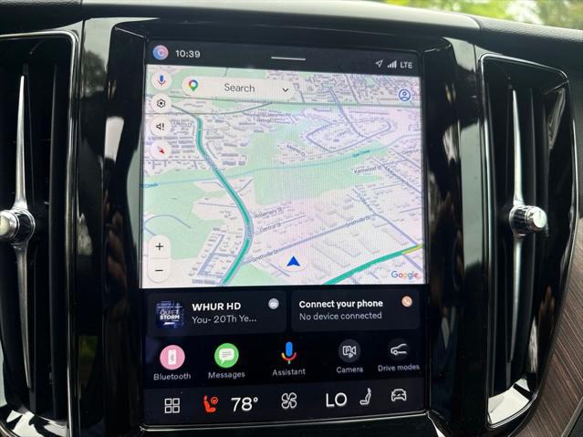 2022 Volvo XC60 B5 Momentum