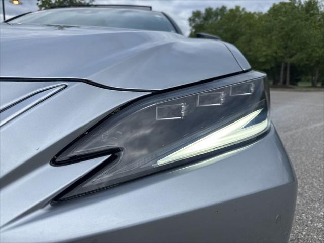 2025 Lexus ES 350 Ultra Luxury