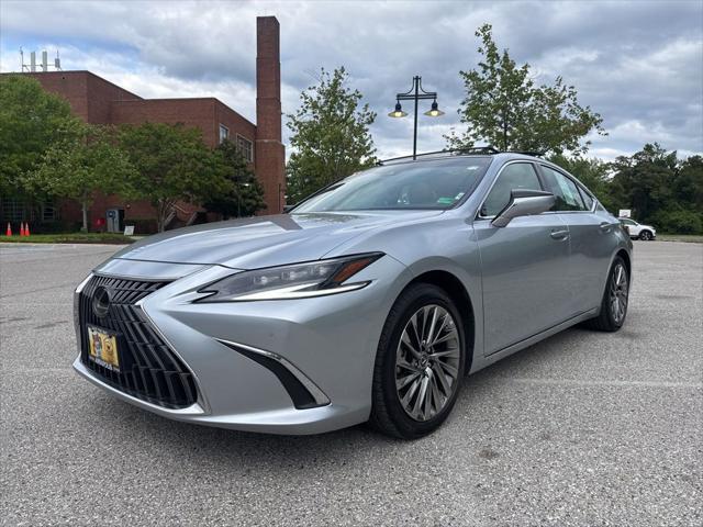2025 Lexus ES 350 Ultra Luxury