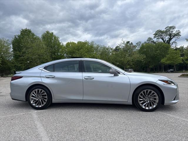 2025 Lexus ES 350 Ultra Luxury
