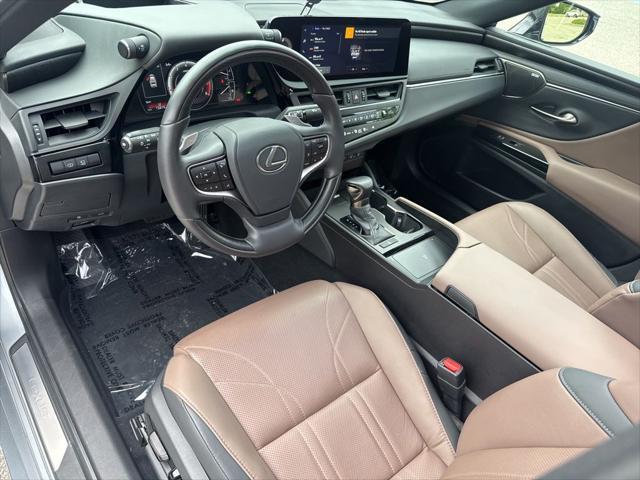 2025 Lexus ES 350 Ultra Luxury