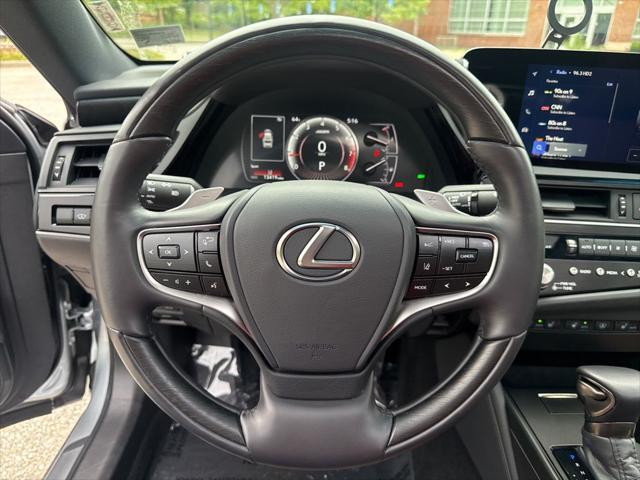 2025 Lexus ES 350 Ultra Luxury
