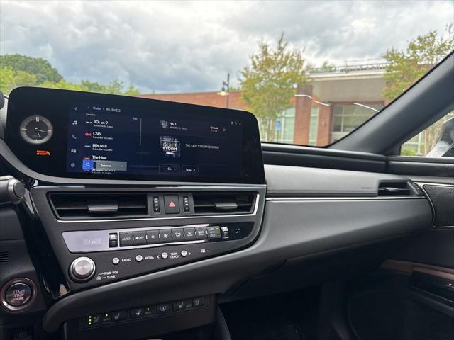 2025 Lexus ES 350 Ultra Luxury