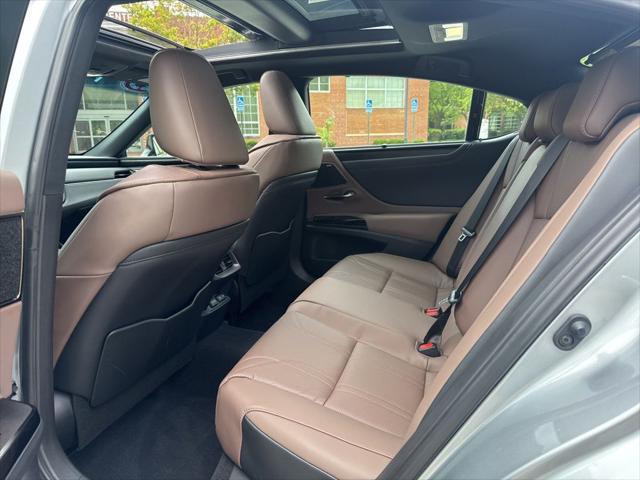 2025 Lexus ES 350 Ultra Luxury