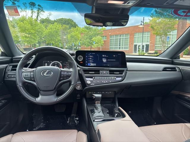 2025 Lexus ES 350 Ultra Luxury