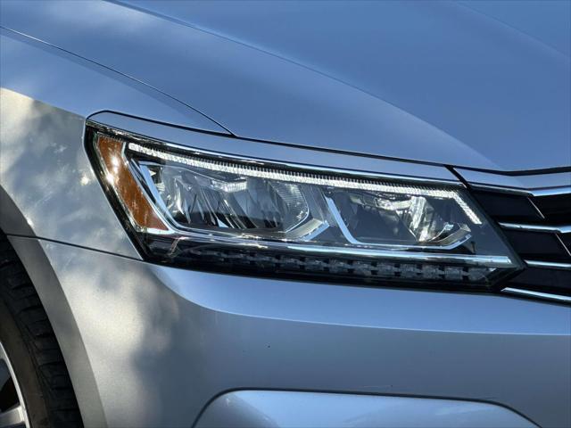 2017 Volkswagen Passat 1.8T SE
