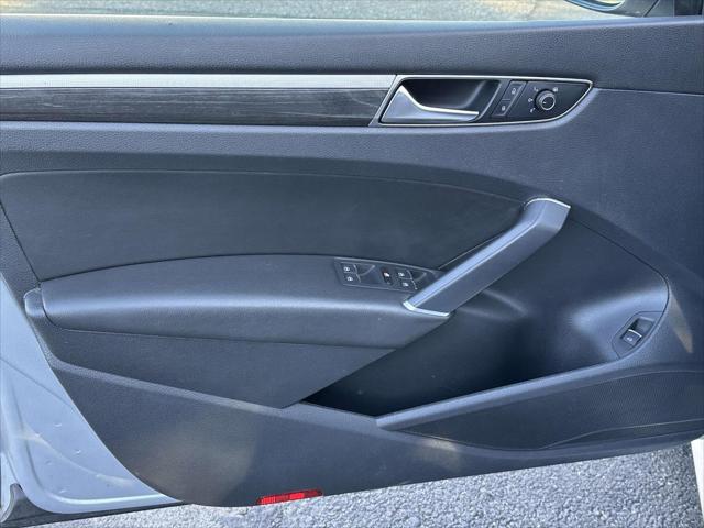 2017 Volkswagen Passat 1.8T SE