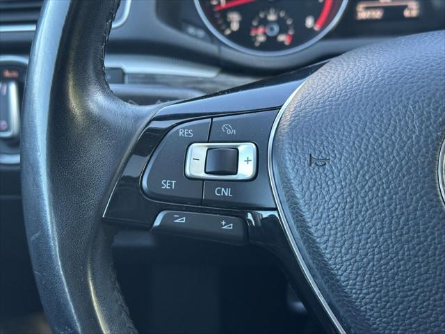 2017 Volkswagen Passat 1.8T SE