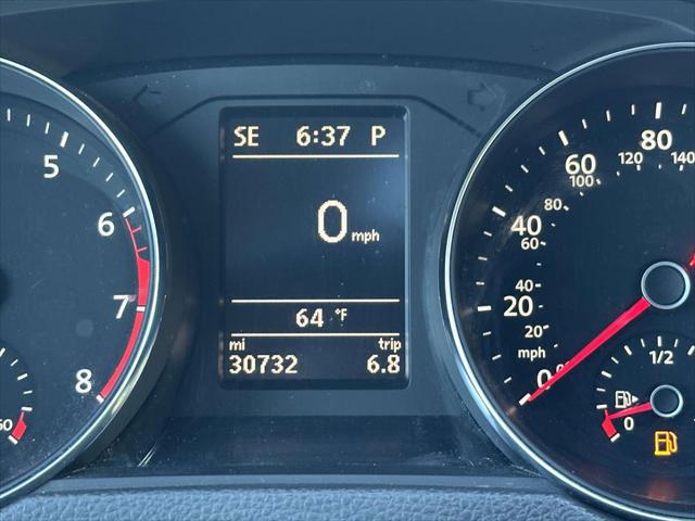 2017 Volkswagen Passat 1.8T SE