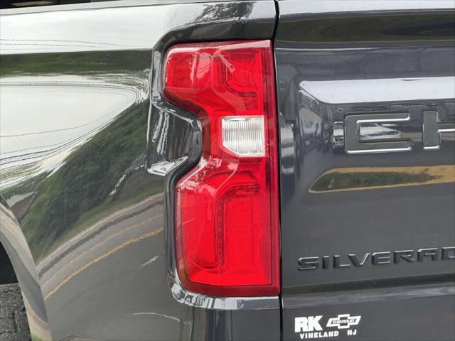 2022 Chevrolet Silverado 1500 4WD Crew Cab Standard Bed RST