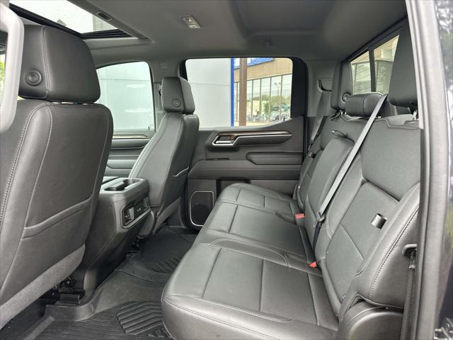 2022 Chevrolet Silverado 1500 4WD Crew Cab Standard Bed RST