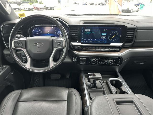 2022 Chevrolet Silverado 1500 4WD Crew Cab Standard Bed RST