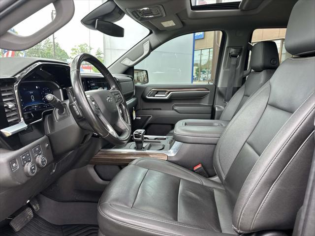 2022 Chevrolet Silverado 1500 4WD Crew Cab Standard Bed RST