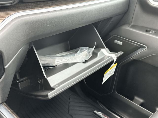 2022 Chevrolet Silverado 1500 4WD Crew Cab Standard Bed RST