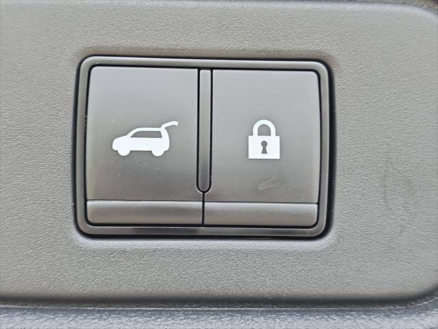 2025 Nissan Pathfinder SV FWD