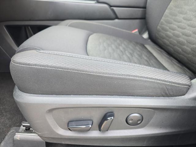 2025 Nissan Pathfinder SV FWD
