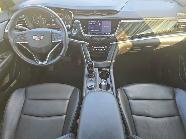 2025 Cadillac XT6 FWD Premium Luxury