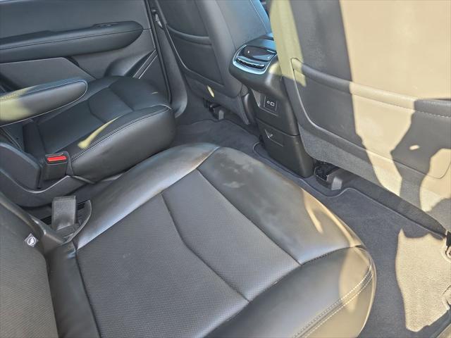 2025 Cadillac XT6 FWD Premium Luxury
