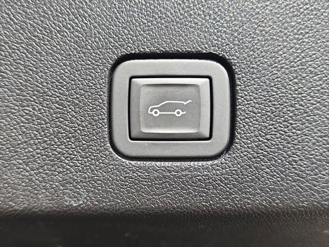 2025 Cadillac XT6 FWD Premium Luxury