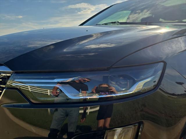 2025 Cadillac XT6 FWD Premium Luxury