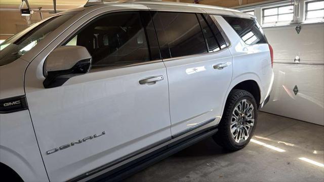 2023 GMC Yukon Denali Ultimate
