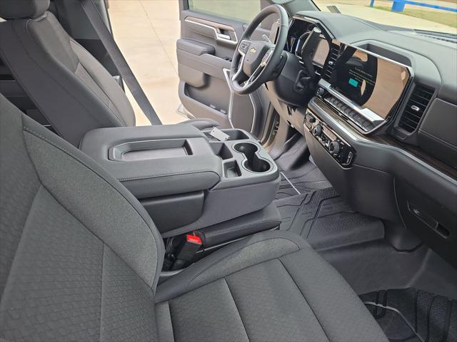 2026 Chevrolet Silverado 1500 4WD Crew Cab Standard Bed LT