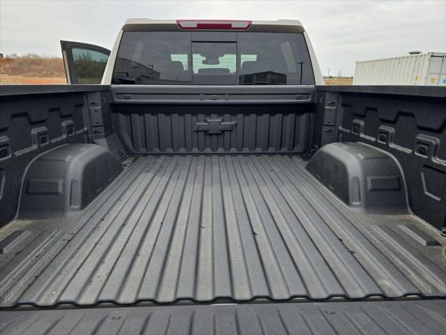 2026 Chevrolet Silverado 1500 4WD Crew Cab Standard Bed LT