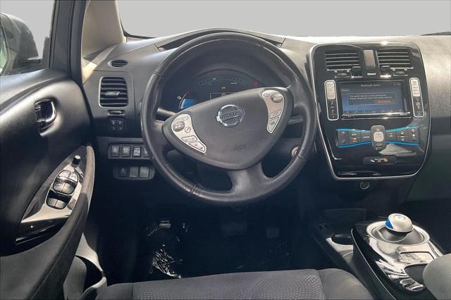 2016 Nissan LEAF SV