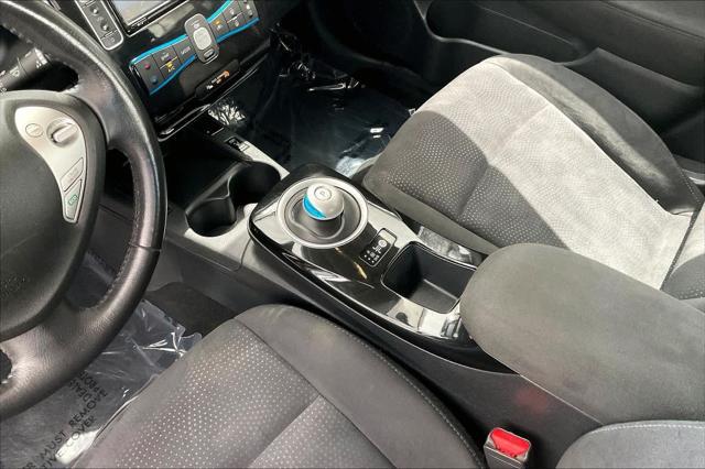 2016 Nissan LEAF SV