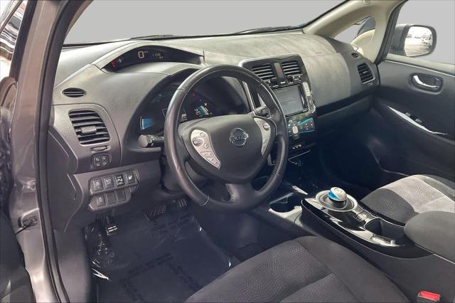 2016 Nissan LEAF SV