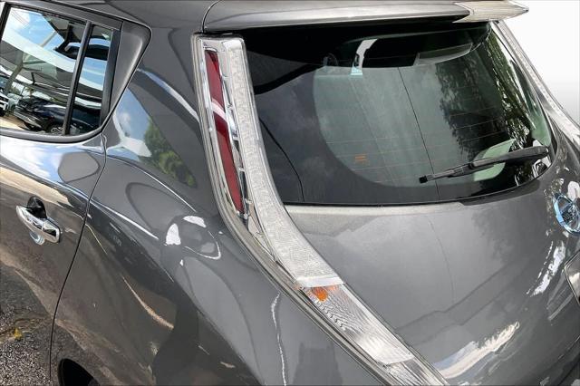 2016 Nissan LEAF SV
