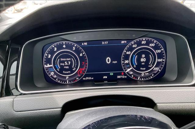 2018 Volkswagen Golf R 2.0T w/DCC & Navigation