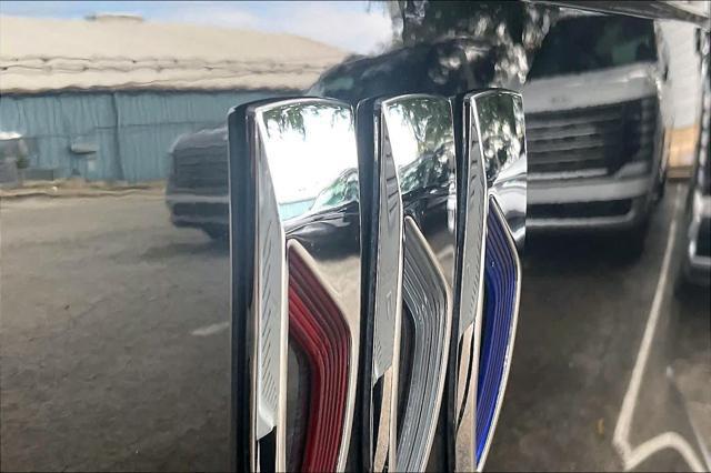 2024 Buick NV Sport Touring FWD