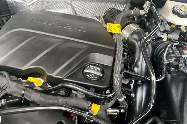2024 Buick NV Sport Touring FWD
