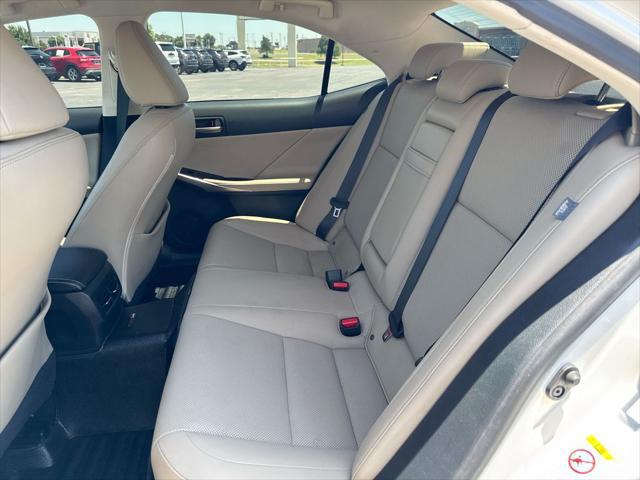 2018 Lexus IS 300 300