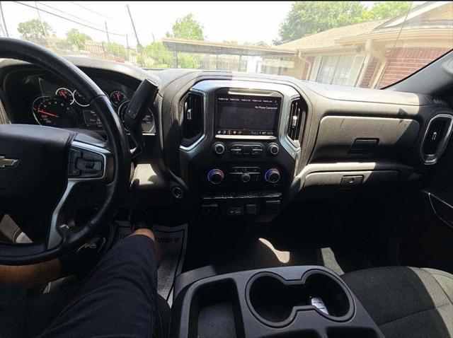 2022 Chevrolet Silverado 1500 4WD Crew Cab Short Bed LT