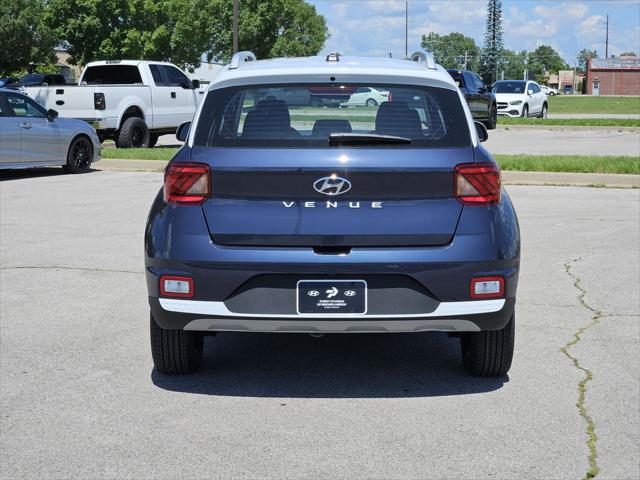 2026 Hyundai Venue SEL w/Two-Tone Roof