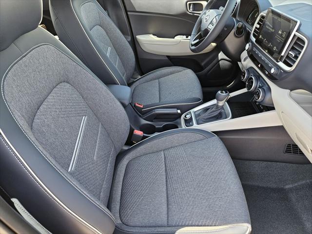 2026 Hyundai Venue SEL w/Two-Tone Roof