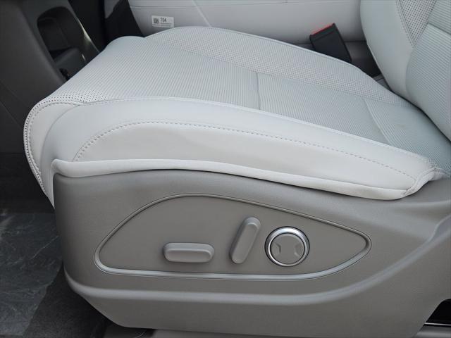 2026 Hyundai Palisade Blue SEL 8P