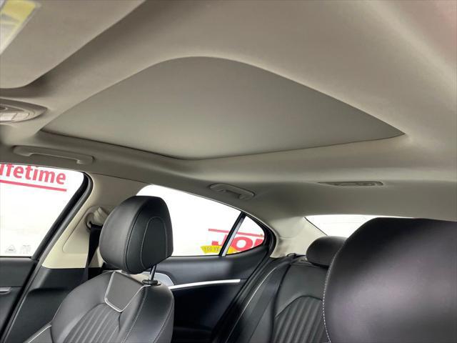 2026 Genesis G70 2.5T AWD Prestige