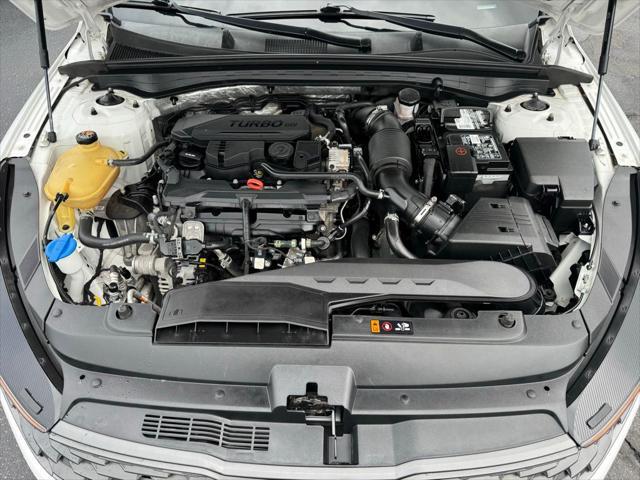2022 Kia K5 LXS