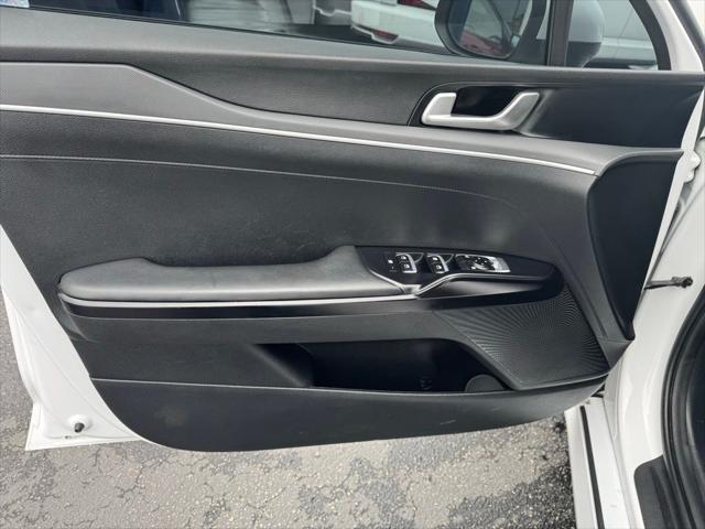 2022 Kia K5 LXS