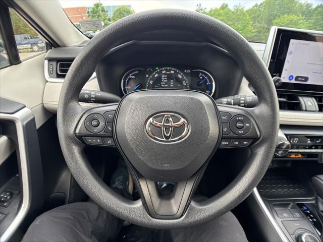 2025 Toyota RAV4 Hybrid XLE
