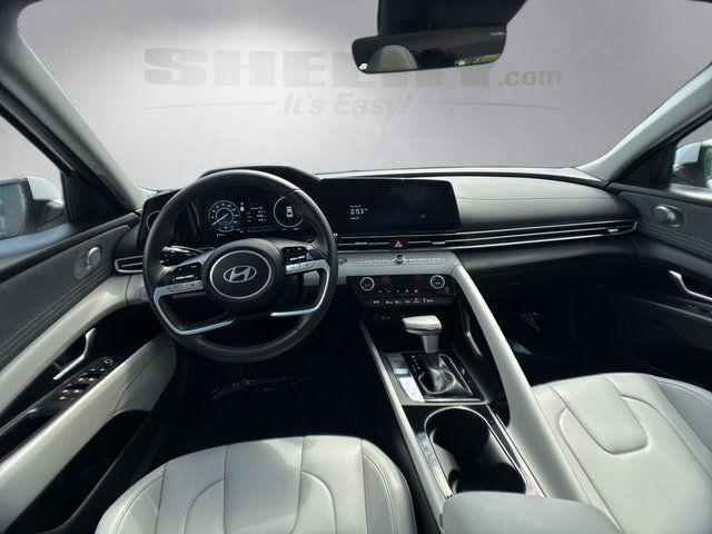 2025 Hyundai Elantra Hybrid Limited
