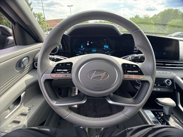 2025 Hyundai Elantra Hybrid SEL Sport