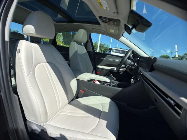 2025 Hyundai Sonata Hybrid Limited