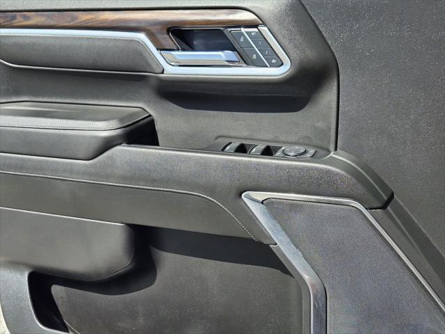 2025 GMC Sierra 1500 4WD Crew Cab Short Box SLT